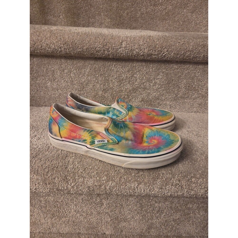 Vans Classic Slip-On Shoes in Rainbow Spiral Tye-Dye Colorway Size M 6.5 W 8